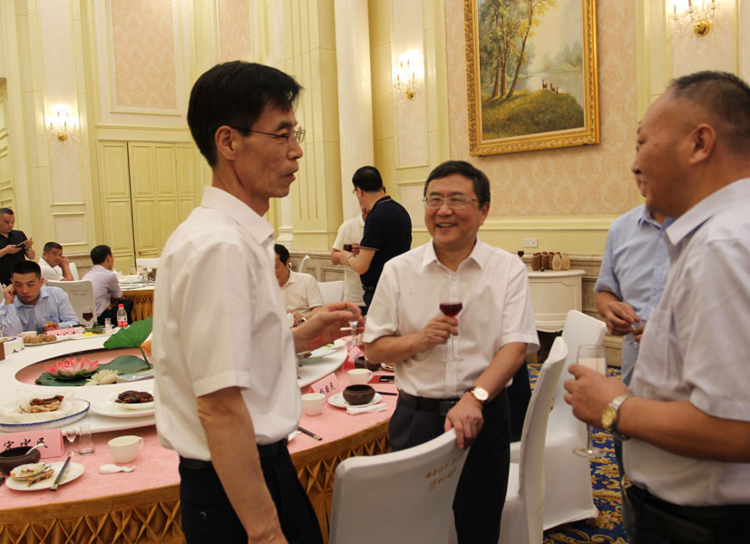 楊安民從業(yè)卅五周年系列報道--“璀璨卅五年，榮耀共分享”紀念晚宴